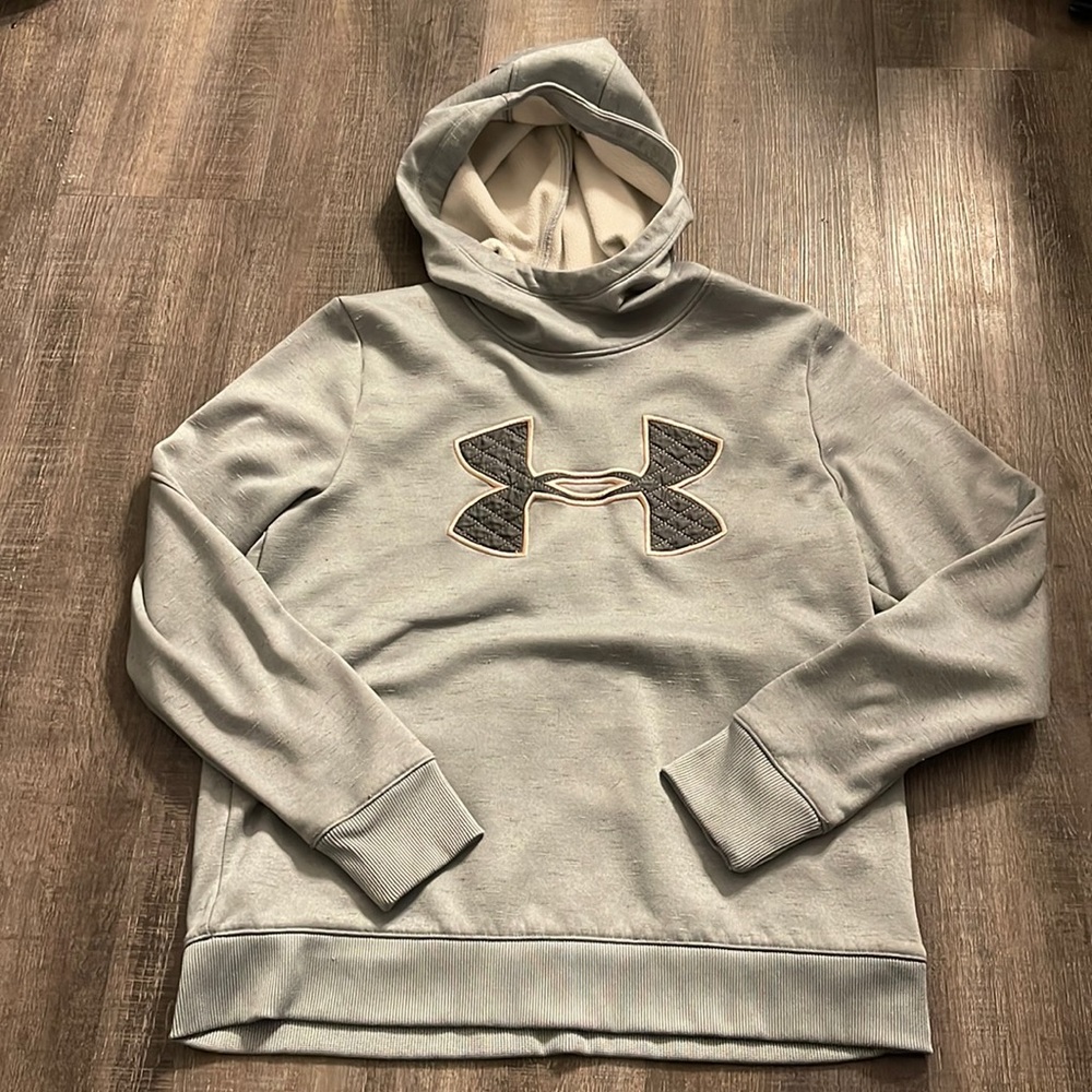 Under Armour Sweatshirt